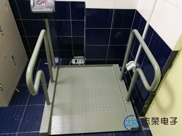 2月25日出售5臺(tái)T605型號(hào)輪椅秤給東莞市萬(wàn)豐醫(yī)療(圖1) 輪椅秤